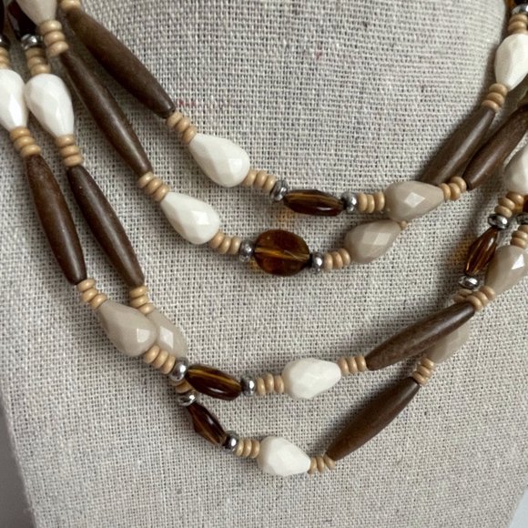 Beautiful Vintage Beaded 2-Strand Statement Necklace 15” dia/30” long - Picture 5 of 9